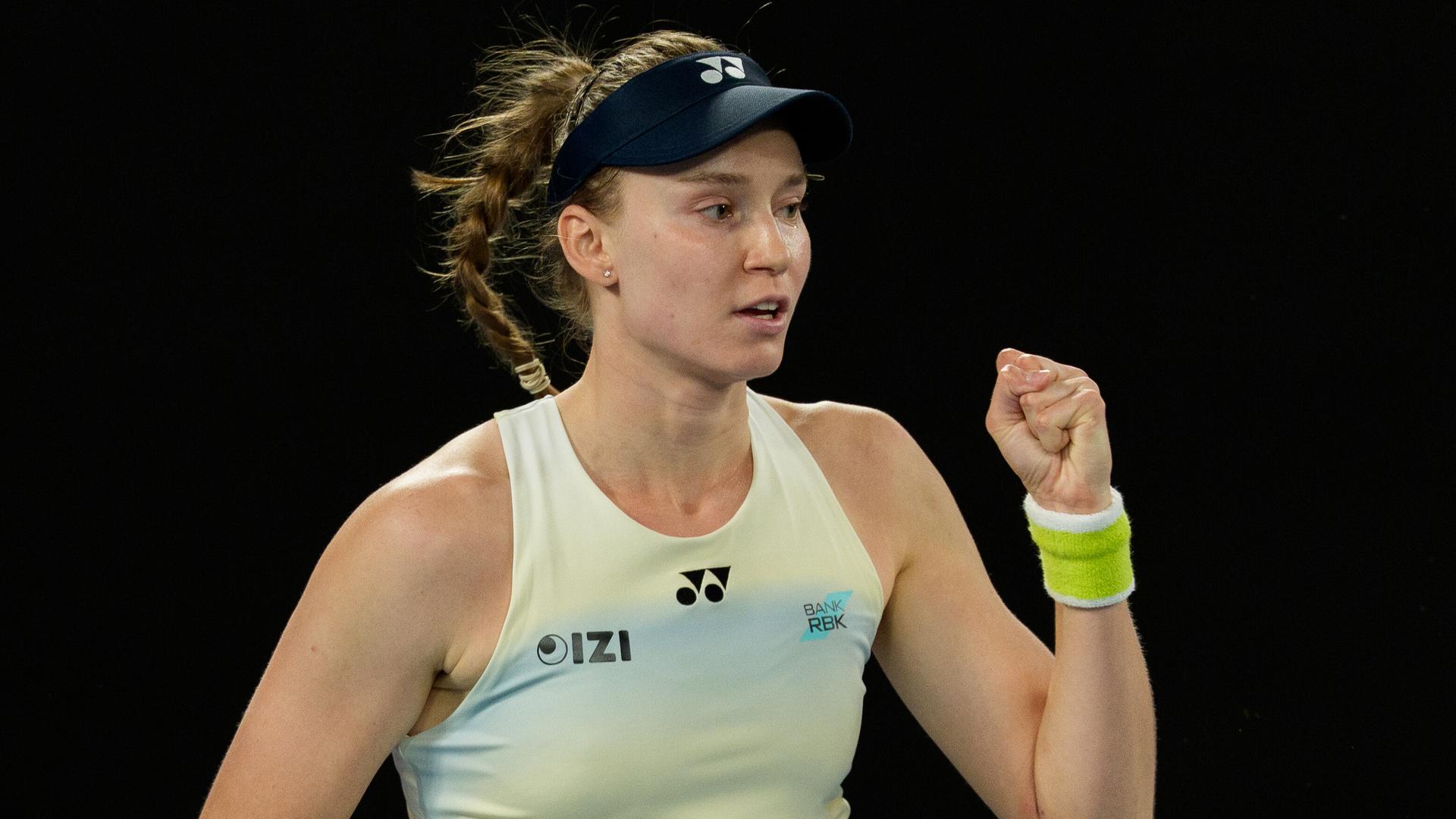 Jelena Rybakina jubelt.