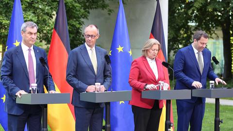 Pressekonferenz nach Koalitionsausschuss: L-R: Bayerns Ministerpräsident Markus Söder (CSU), Bundeskanzler Friedrich Merz (CDU), Bundesministerin für Arbeit und Soziales Bärbel Bas (SPD), Bundesminister der Finanzen Lars Klingbeil (SPD)