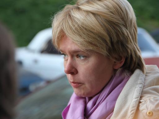 Profilaufnahme der russischen Aktivistin Jewgenija Tschirikowa