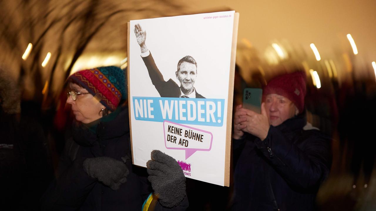 Verbotsdebatte: Großdemos Gegen AfD, Politik Uneins