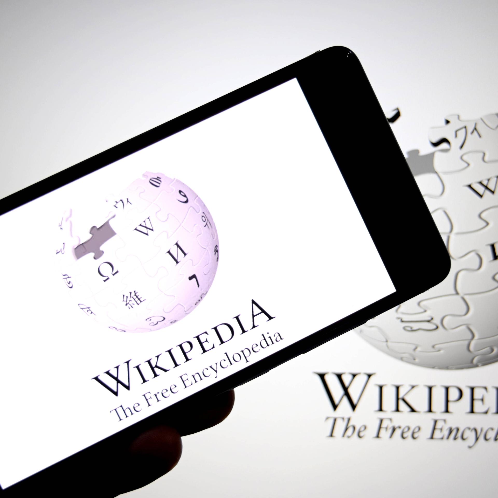 25 Jahre Wikipedia - Wie Künstliche Intelligenz die Online-Enzyklopädie bedroht 25 Jahre Wikipedia - Wie Künstliche Intelligenz die Online-Enzyklopädie bedroht