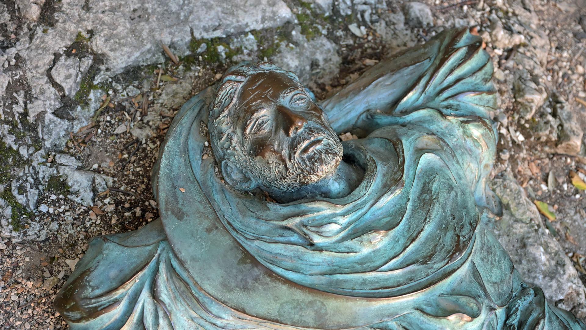 Figur des Heiligen Franz von Assisi Figur des Heiligen Franz von Assisi