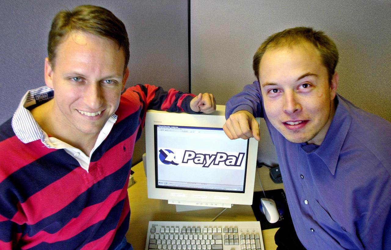2000: Peter Thiel (l) und Elon Musk bei Paypal. 2000: Peter Thiel (l) und Elon Musk bei Paypal.
