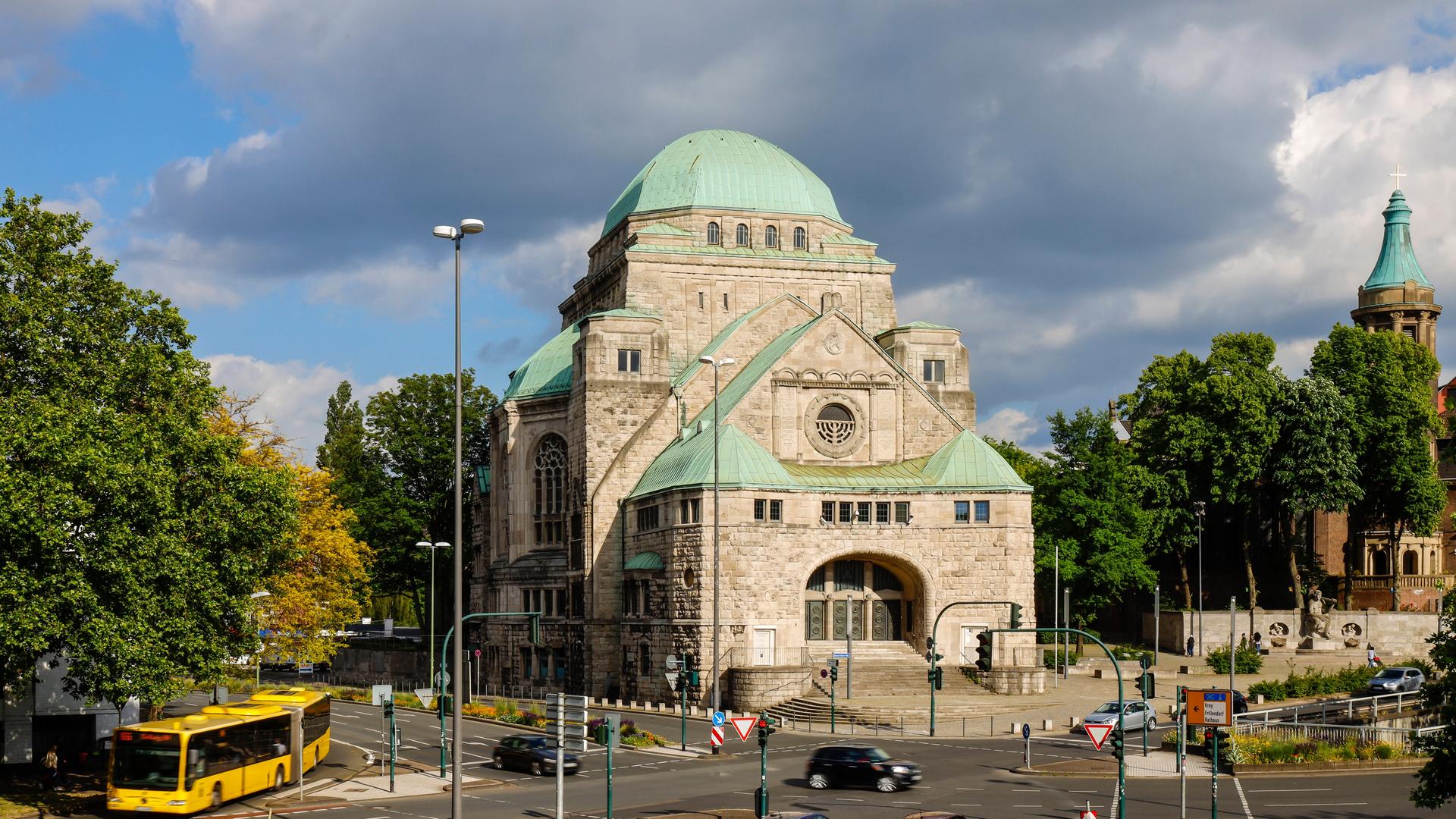 Alte Synagoge in der Essener Innenstadt ist heute das Haus juedischer Kultur in Essen.