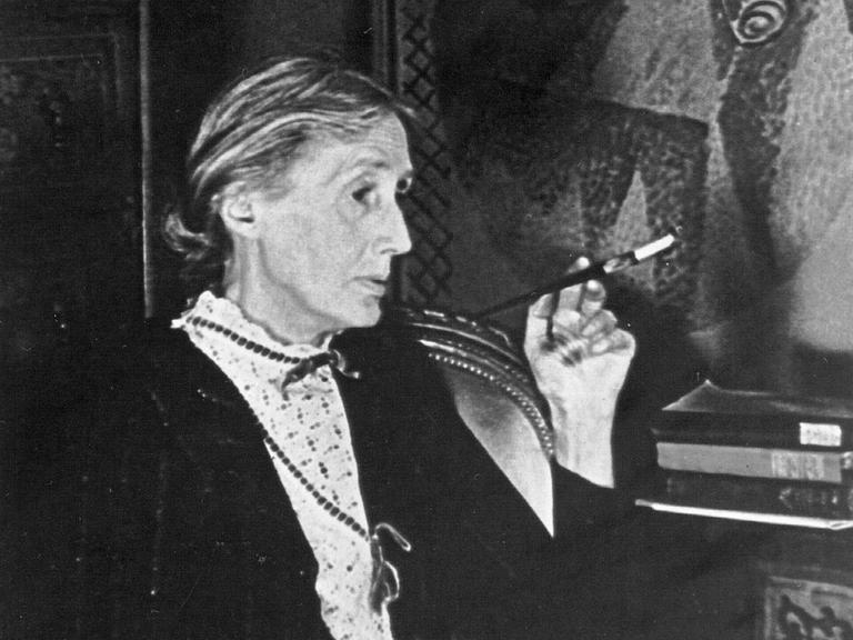 Ein Porträt der englischen Schriftstellerin Virginia Woolf (1939)
