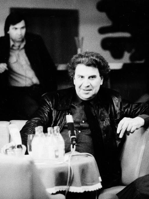 Der Musiker Mikis Theodorakis 1983 bei einem Besuch in Ost-Berlin zum Festival des politischen LIedes. 