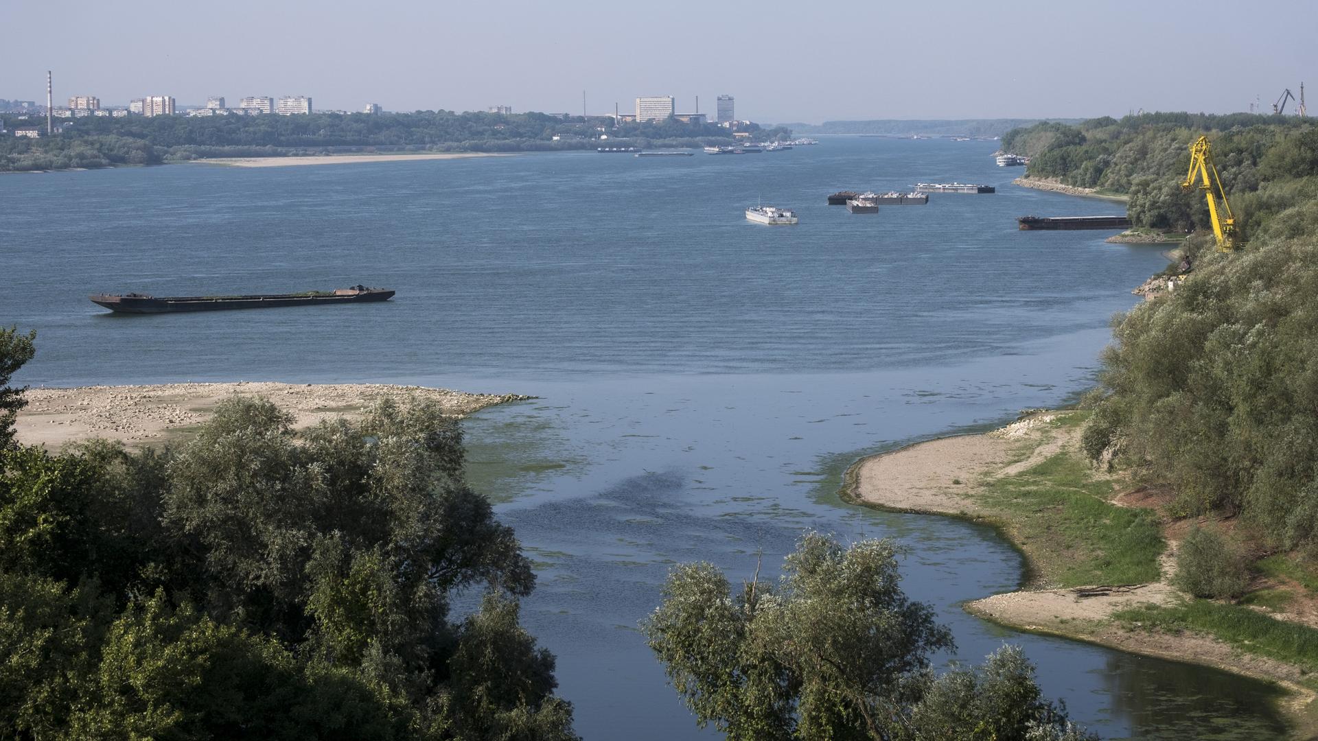 Blick auf die Donau von Rumänien aus. 