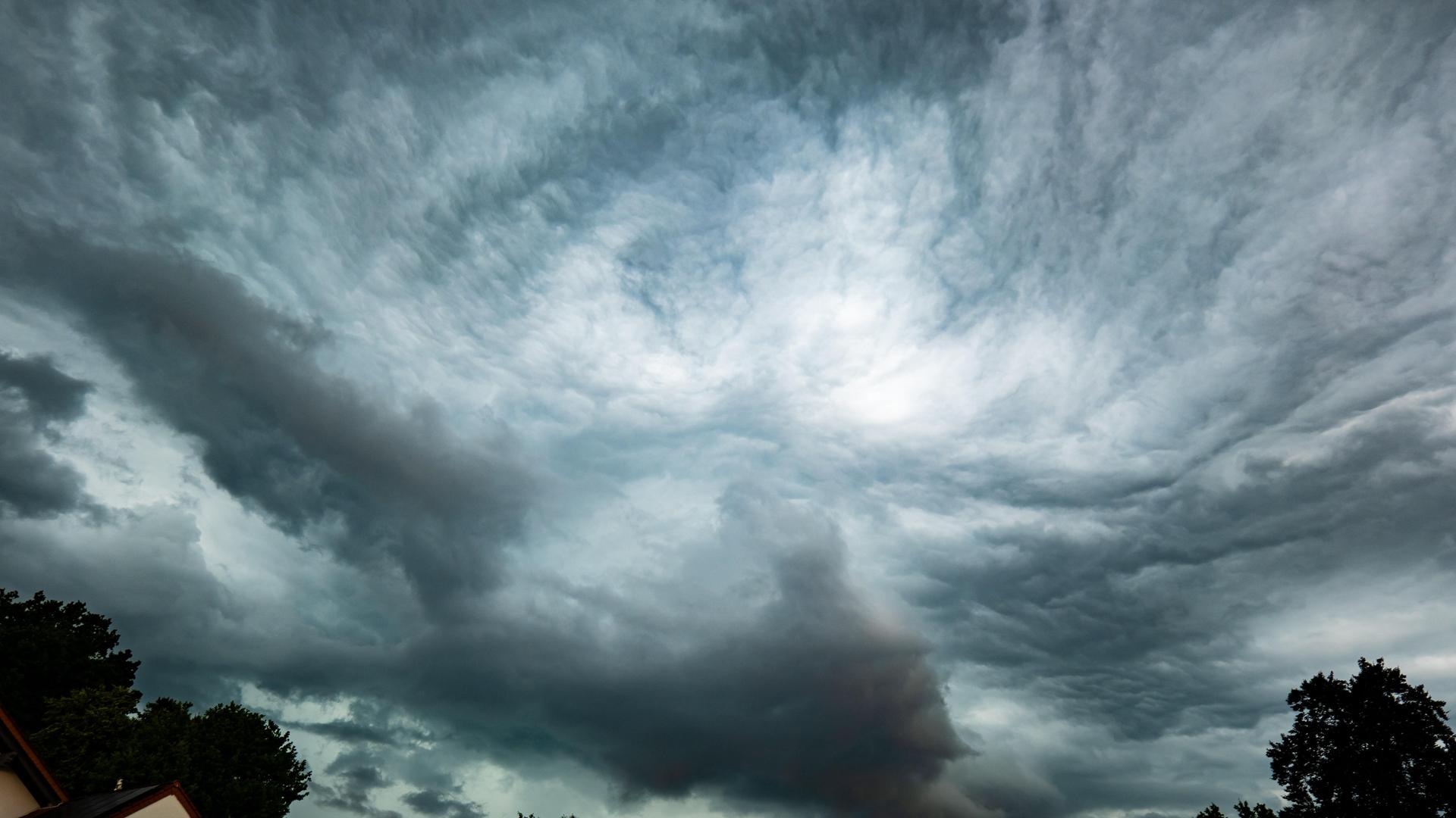 Aufziehendes Gewitter Aufziehendes Gewitter