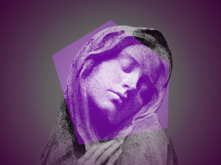 Das violett eingefärbte Bild einer Madonnaskulptur wird von einem violetten Mosaikstück überlagert.