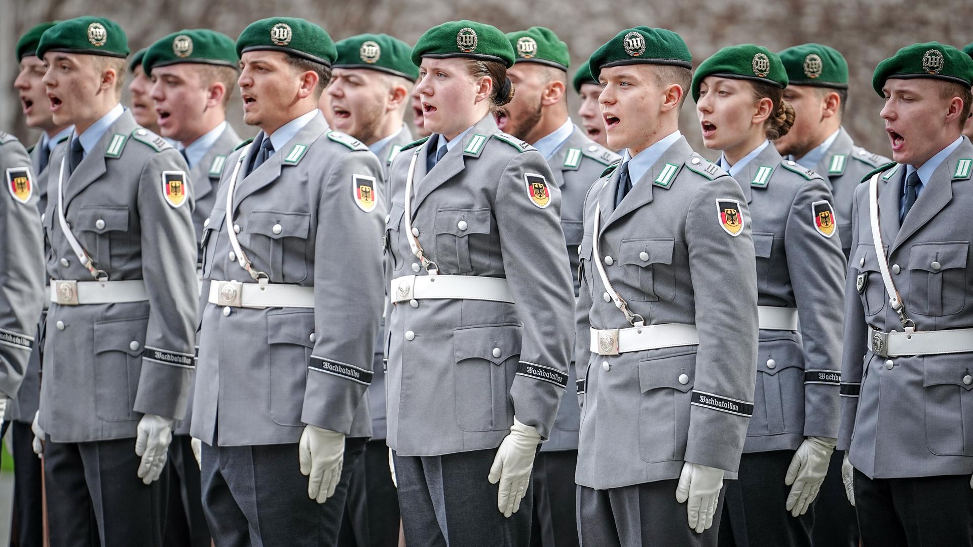 Bundeswehrsoldaten des Wachbataillons 