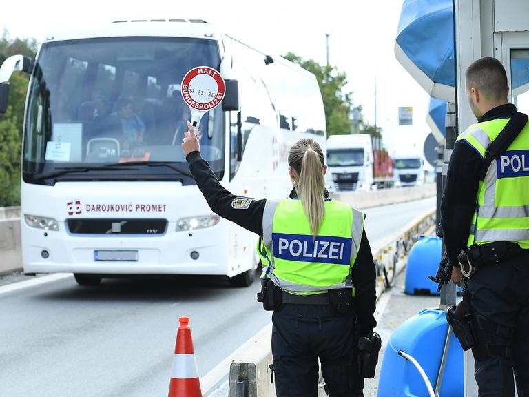 Grenzkontrollen an der deutsch-österreichischen Grenze am 17.09.2024 am Grenzübergang Walserberg