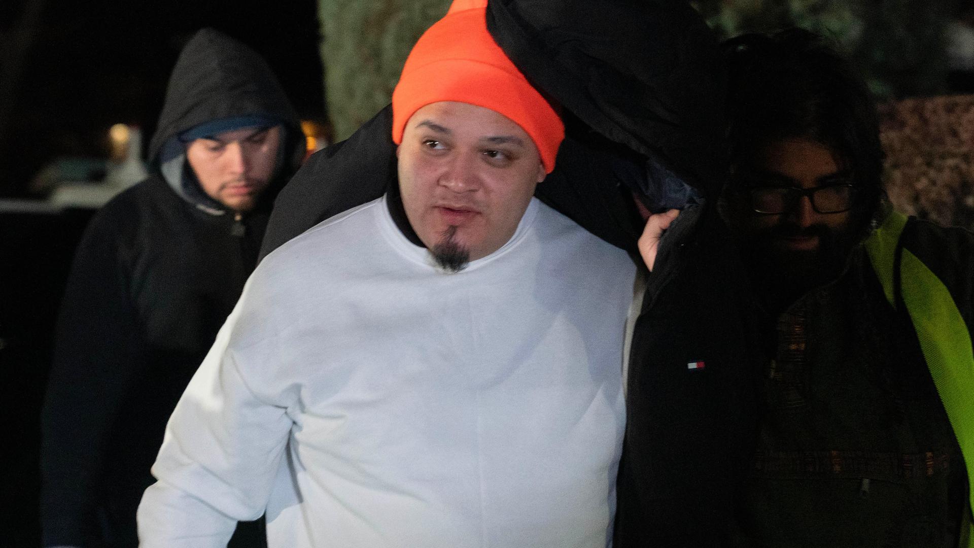 USA, Beltsville: Kilmar Abrego Garcia kommt nach seiner Entlassung aus dem ICE-Gewahrsam an seinem Haus an.