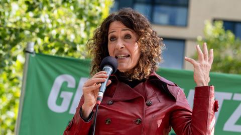 Bettina Jarasch bei der der Wahlkampfabschlußkundgebung der Partei Bündnis90/Die Grünen 