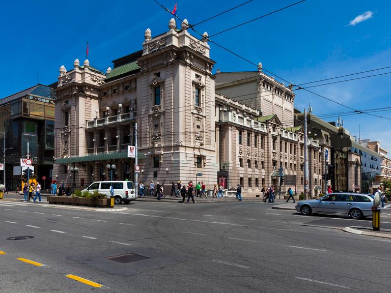 Das National-Theater in Belgrad