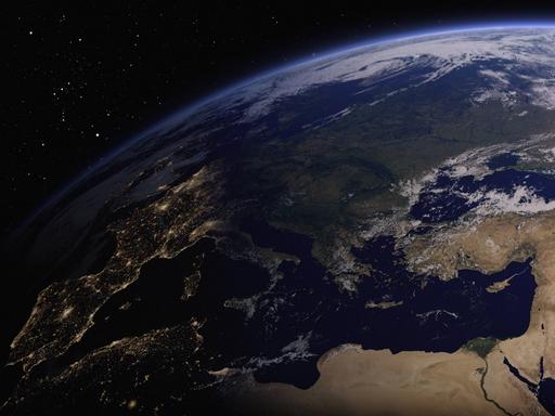 Digital bearbeitetes Bild der Erde aus dem Weltall mit Nacht über Europa und Tag über Asien 
