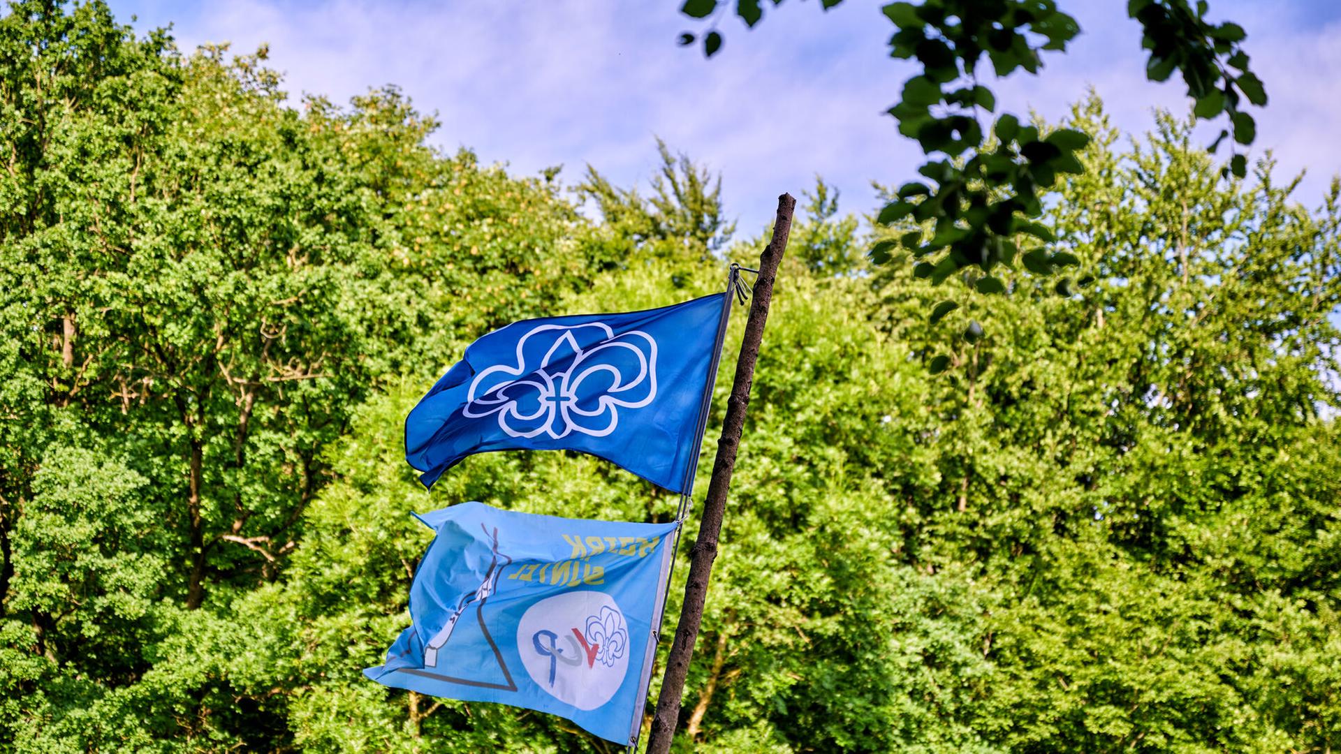 Aktuelle Studie - Mehr als 300 Fälle sexualisierter Gewalt unter christlichen Pfadfindern