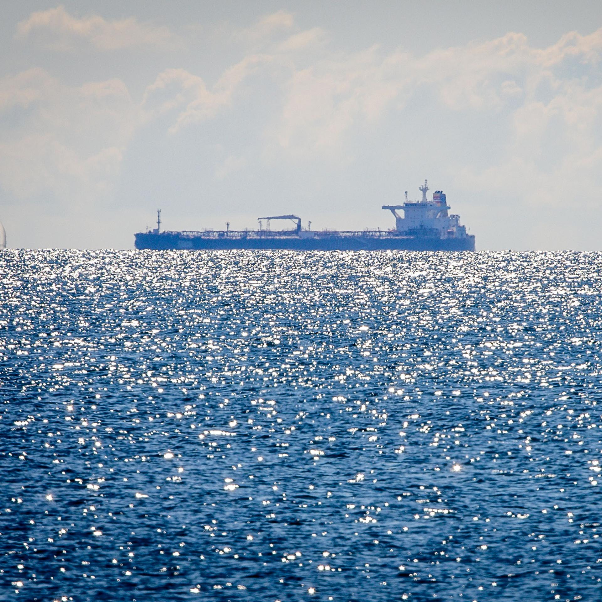 Erdölgeschäfte - Russlands Schattenflotte auf Europas Gewässern