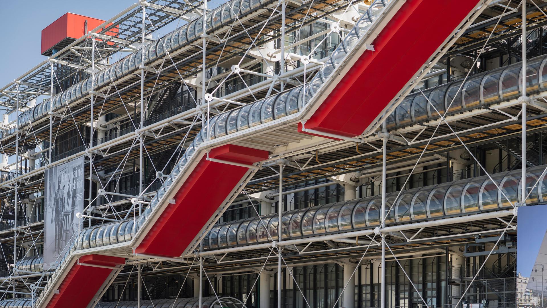 Detailfassadenansicht vom Centre Georges Pompidou, Paris