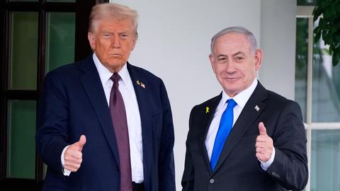US-Präsident Donald Trump begrüßt den israelischen Ministerpräsidenten Benjamin Netanjahu im Westflügel des Weißen Hauses.