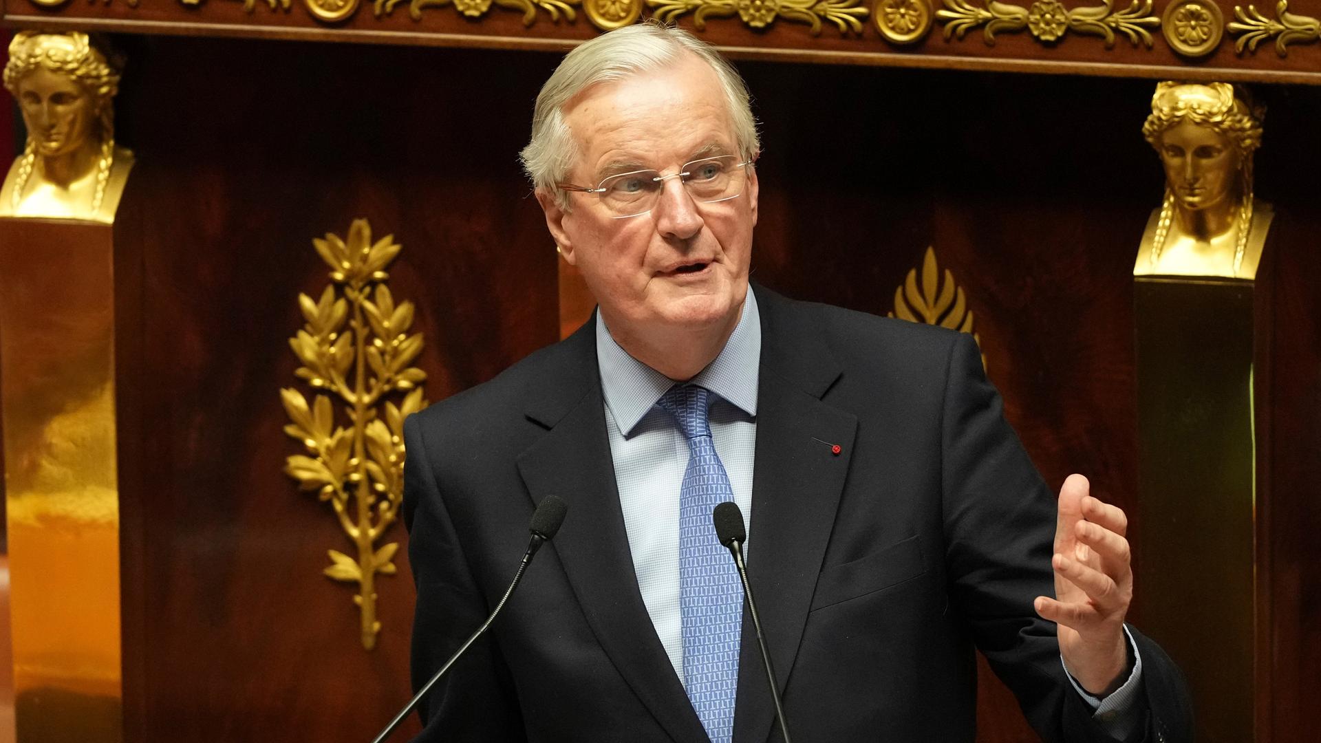 Der französische Premier Michel Barnier spricht vor der Nationalversammlung in Paris. 