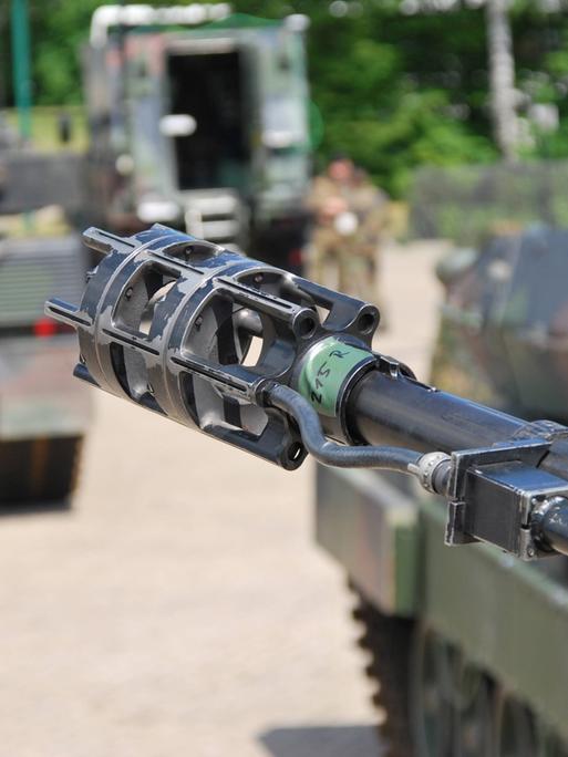 Die Schweiz hat ihr Veto gegen die Lieferung von Munition für den Flugabwehrkanonenpanzer Gepard gegeben - sie beruft sich auf ihre Nationalität. Deutschland will die Panzer an die Ukraine liefern.