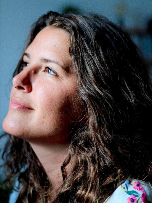 Die britische Singer-Songwriterin Michelle Willis