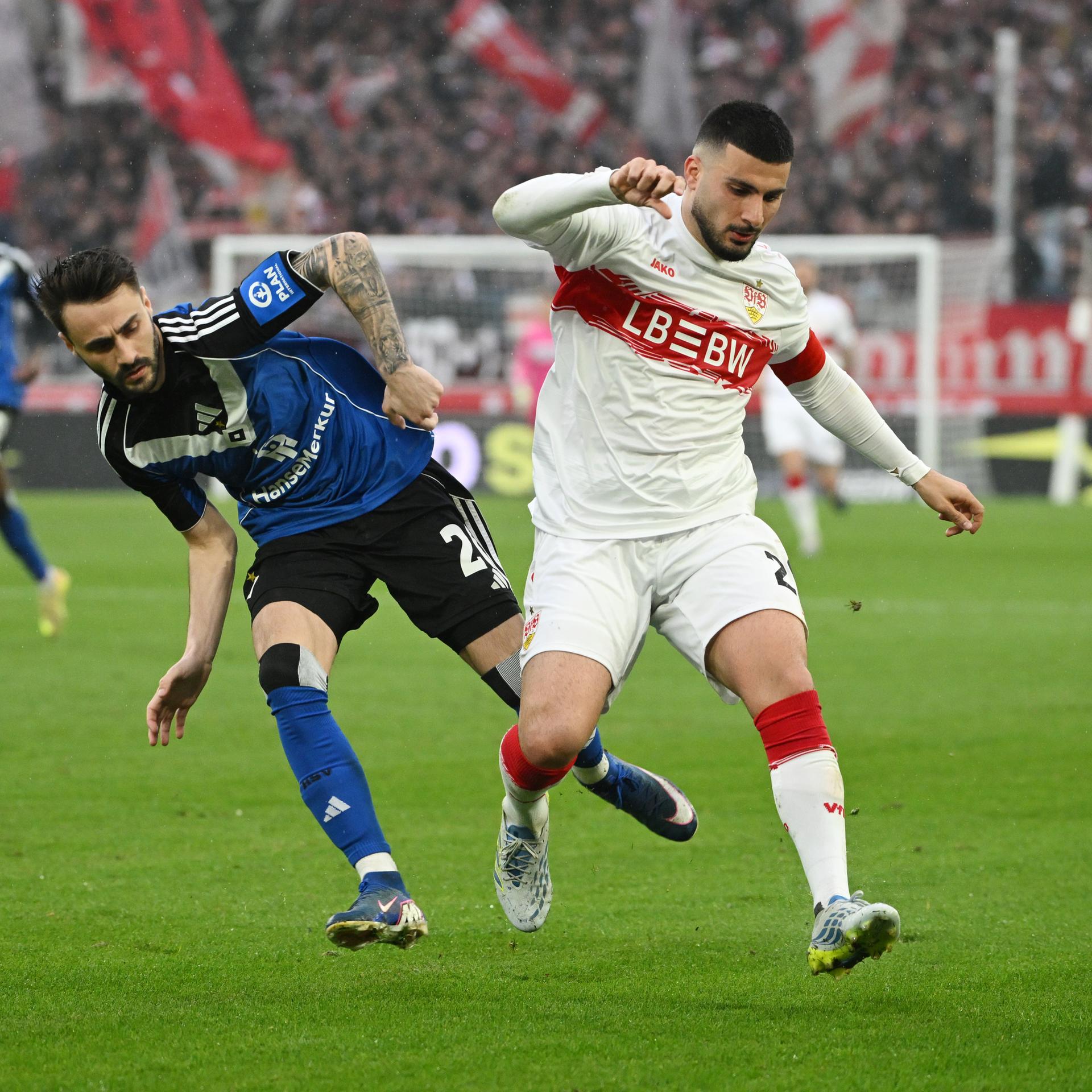 Fußball-Bundesliga - Stuttgart schlägt HSV, Köln besiegt Bremen