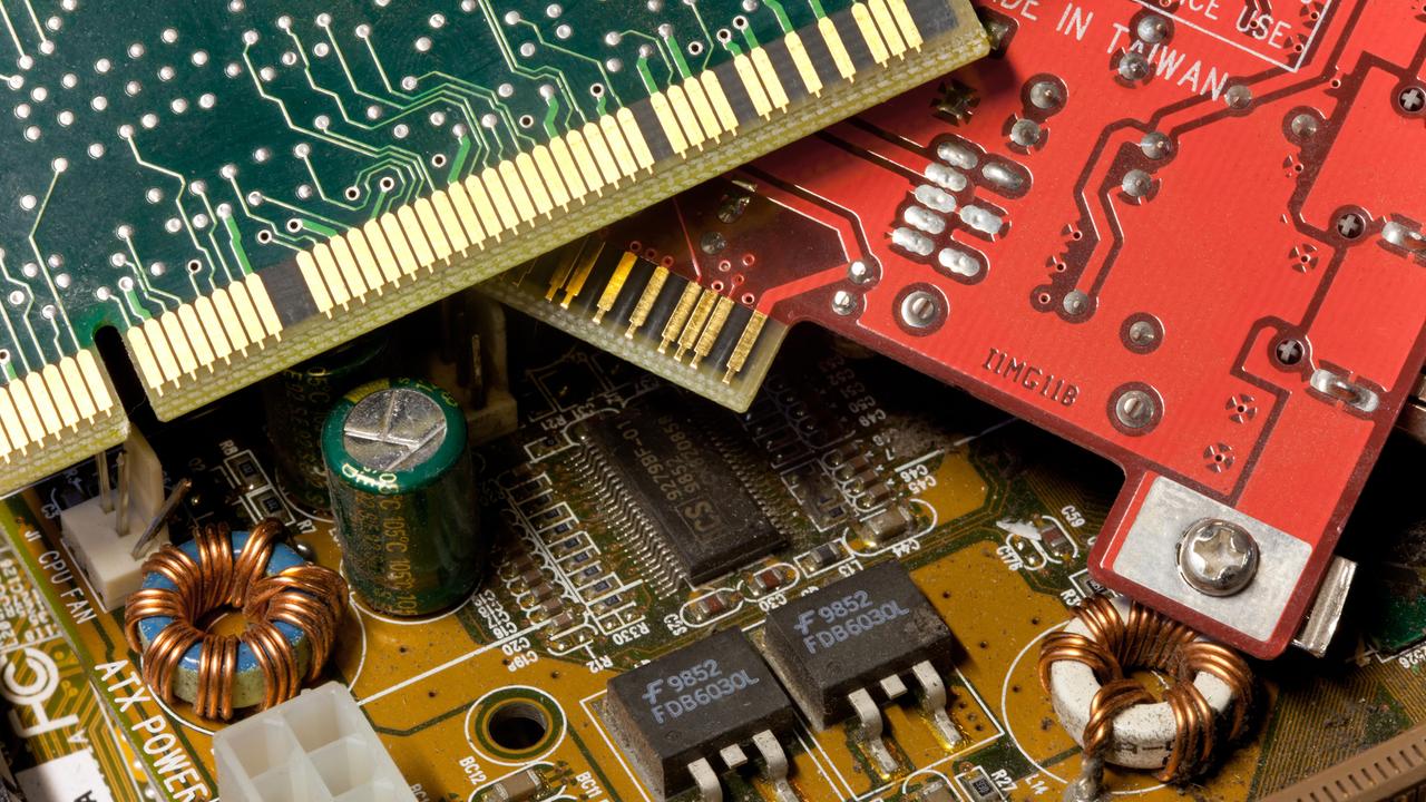 Alte Computerplatinen.