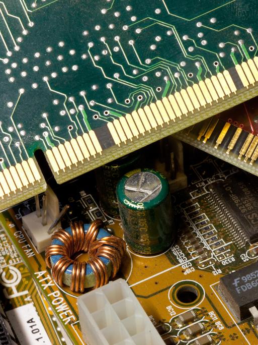 Alte Computerplatinen.