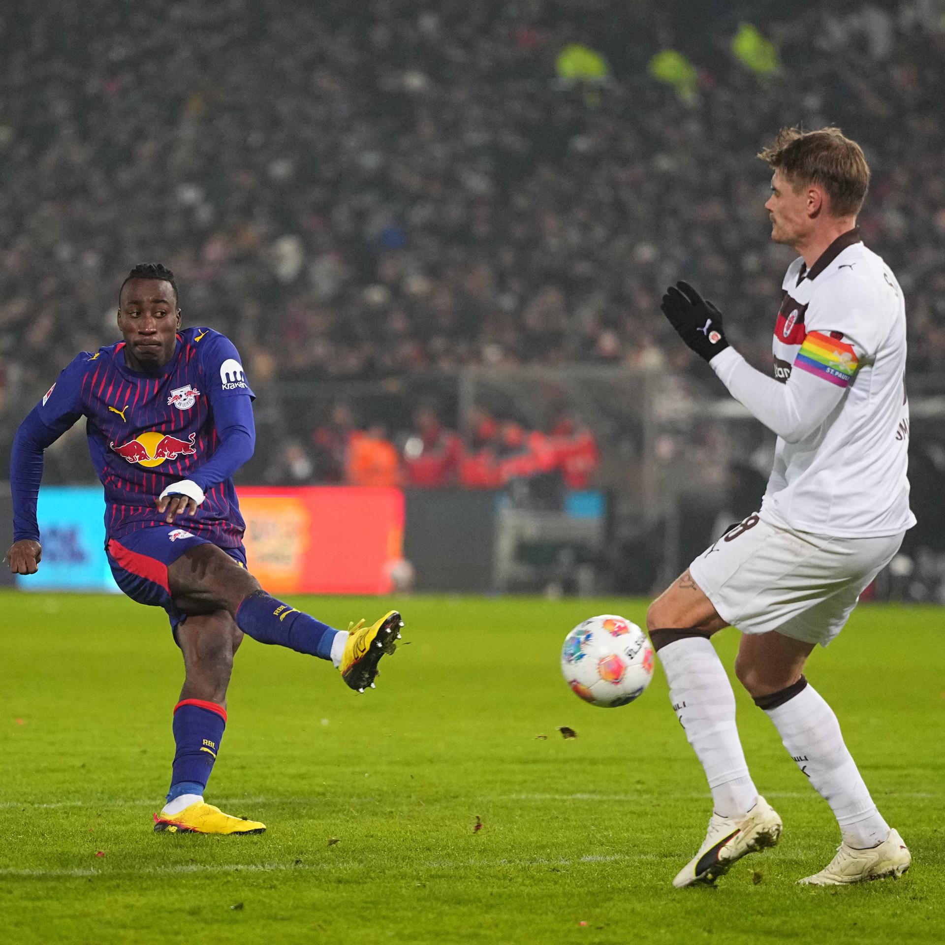 Fußball-Bundesliga - Nachholspiele: St. Pauli holt Punkt gegen Leipzig, Bremen unterliegt Hoffenheim