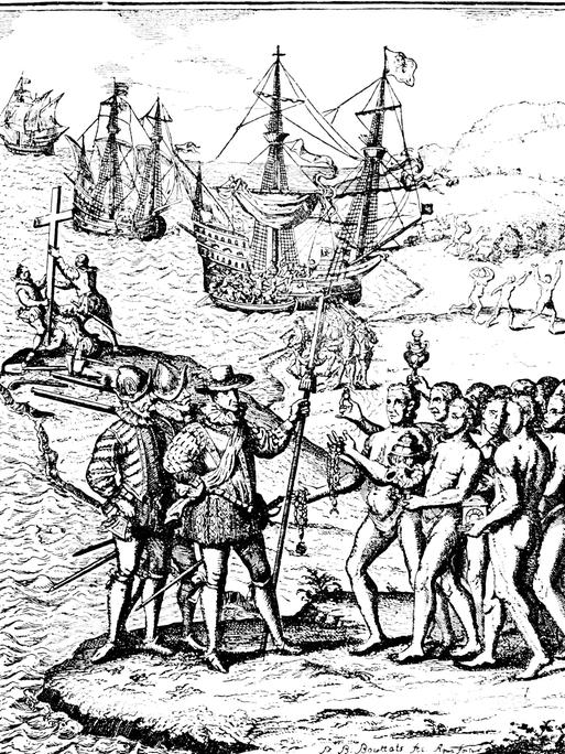 Kolumbus Ankunft auf Hispaniola im Jahr 1492 und erste Begegnung mit der indigenen Azteken-Bevölkerung. Historische Illustration um 1900. Kolumbus Ankunft auf Hispaniola im Jahr 1492 und erste Begegnung mit der indigenen Azteken-Bevölkerung. Historische Illustration um 1900.