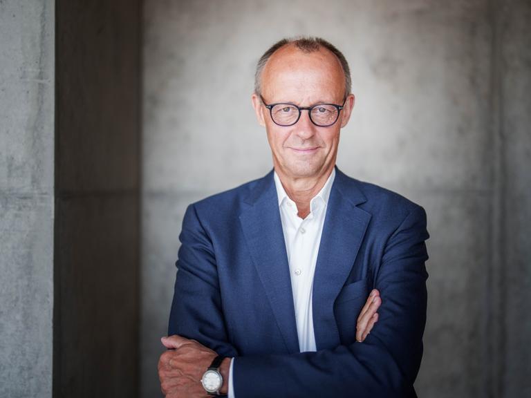 Porträt des Bundeskanzlers Friedrich Merz, CDU Porträt des Bundeskanzlers Friedrich Merz, CDU