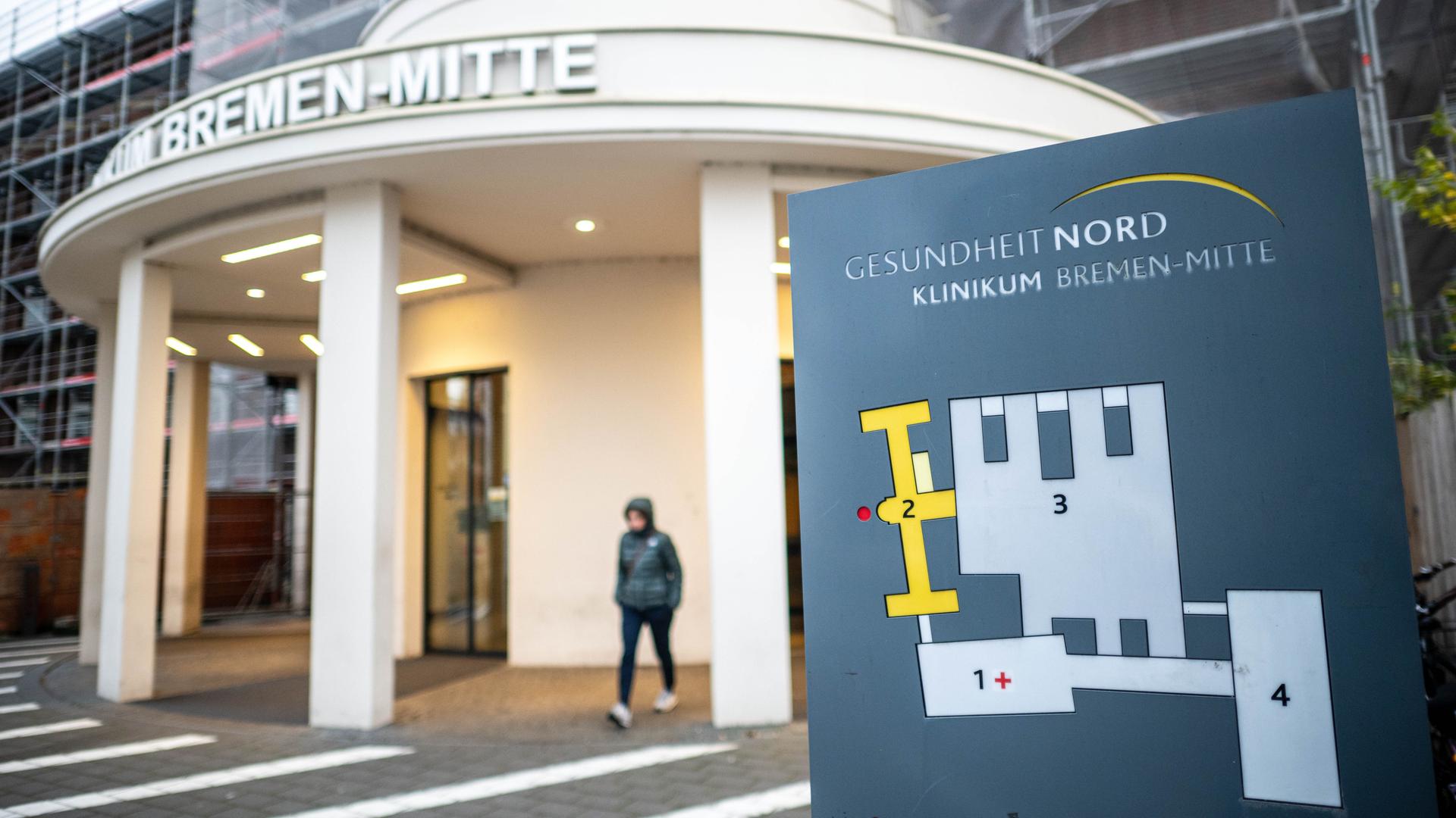 Der Eingangsbereich des Klinikum Bremen-Mitte vom Bremer Klinikverbund "Gesundheit Nord".