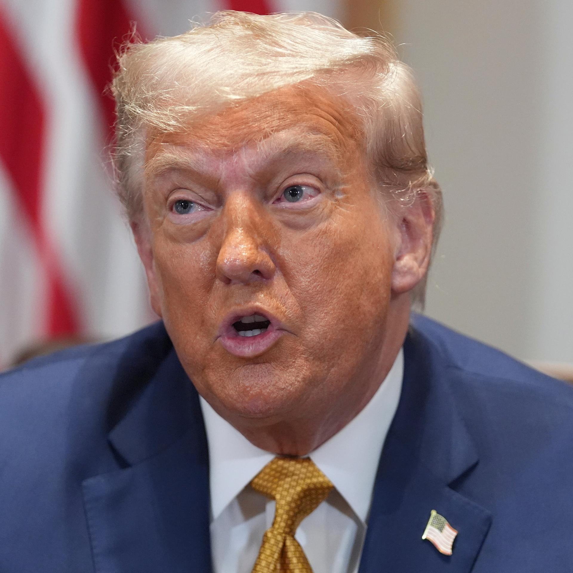 Donald Trump spricht in einer Kabinettssitzung im Weißen Haus. Donald Trump spricht in einer Kabinettssitzung im Weißen Haus.