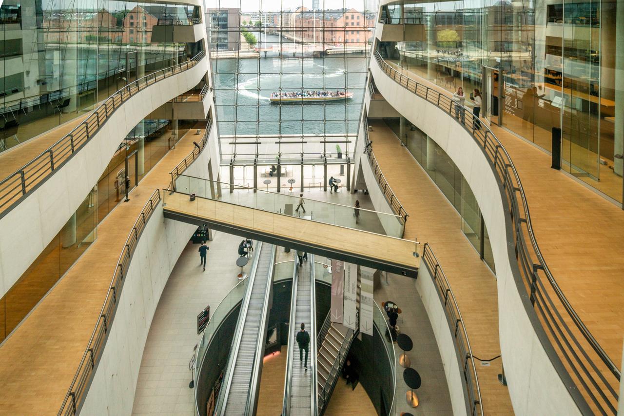Innenansicht der Königlichen Bibliothek in Kopenhagen. Innenansicht der Königlichen Bibliothek in Kopenhagen.