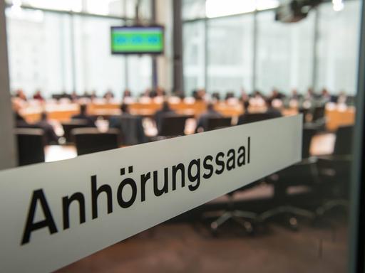 Der Anhörungssaal, in dem der Sportausschuss des Deutschen Bundestages tagt.