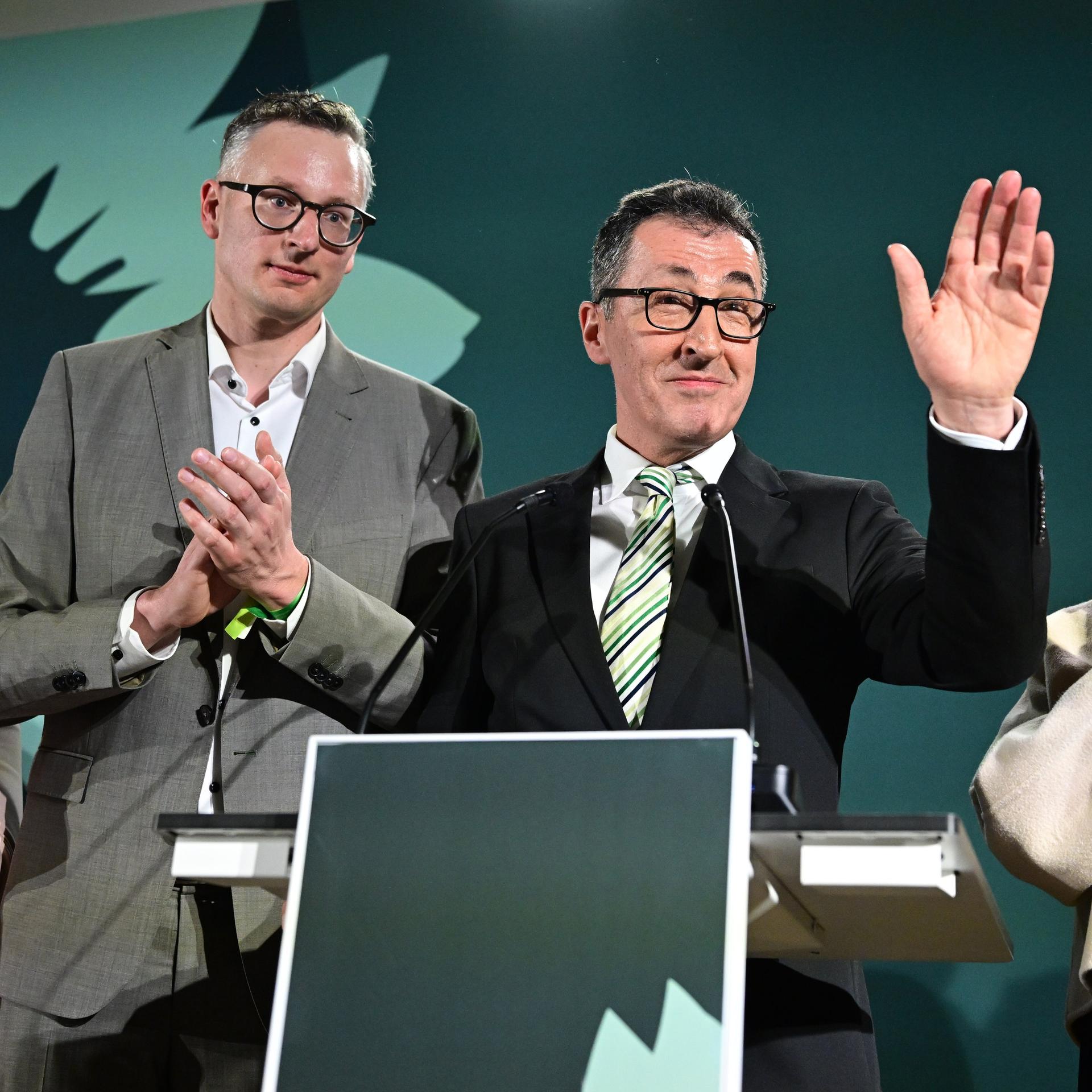 Der grüne Spitzenkandidat bei der Landtagswahl in Baden-Württemberg, Cem Özdemir am Wahlabend 