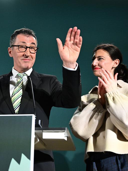 Der grüne Spitzenkandidat bei der Landtagswahl in Baden-Württemberg, Cem Özdemir am Wahlabend 