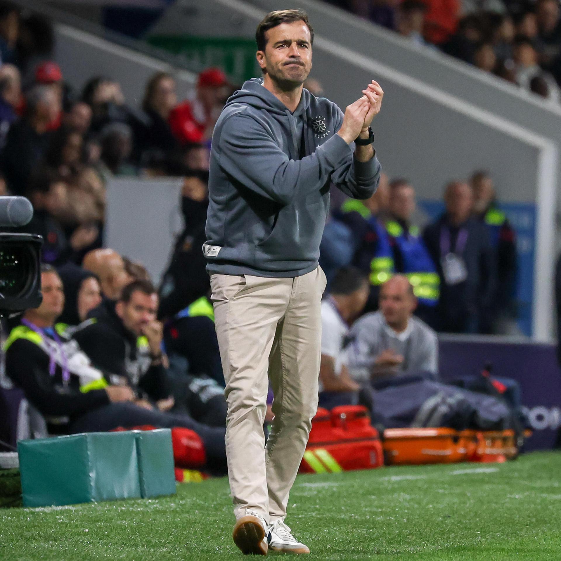 Fußball-Bundesliga - Leverkusen verpflichtet Spanier Novell als neuen Trainer - Däne Hjulmand muss gehen