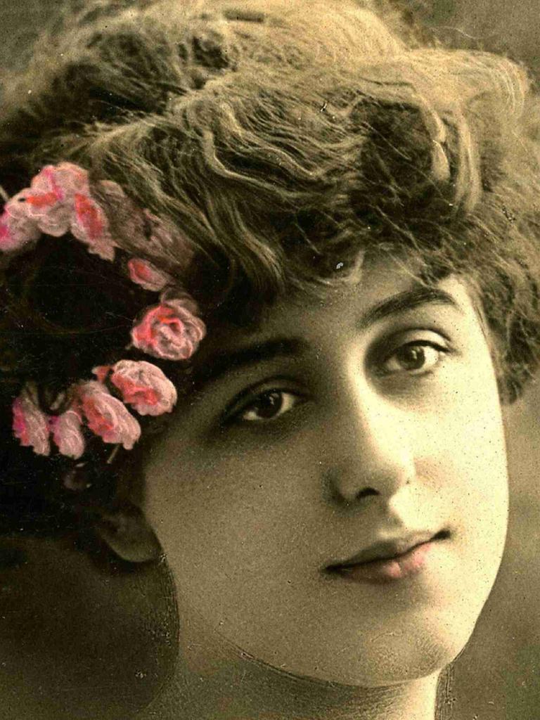 Nach dem plötzlichen Tod der Geliebten thematisiert Marcel Proust Kummer und Leid. Zu sehen: Porträt der französischen Schauspielerin Gabrielle Robinne (18861980) um 1905