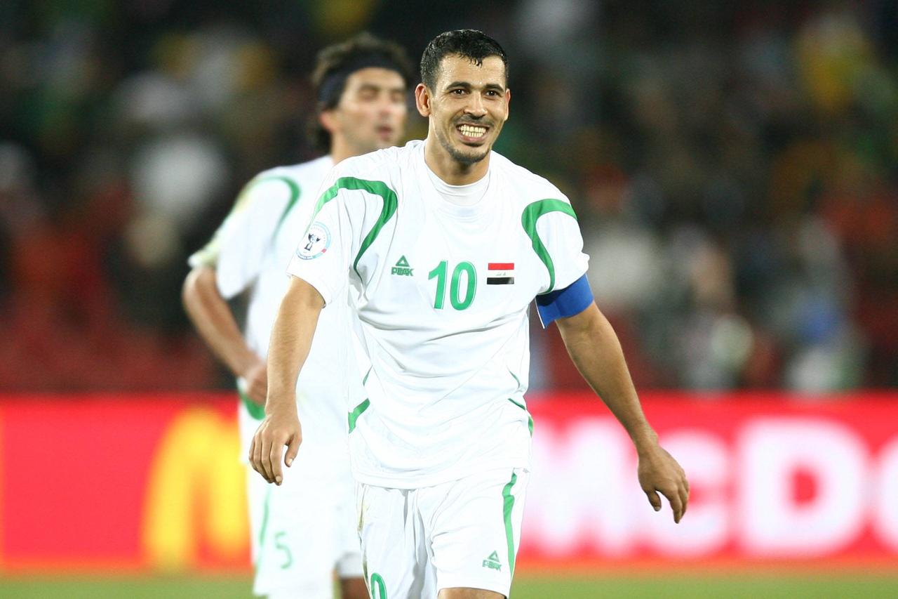 Der irakische Fußballer Younis Mahmoud während eines Länderspiels beim Confederation Cup 2009