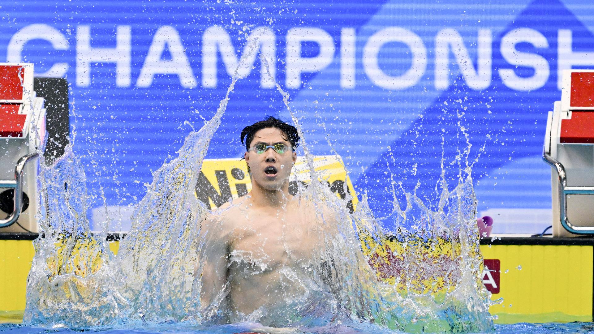 Weltmeister Qin Haiyang nach seinem WM-TItel über 200 Meter Brust, steht unter Dopingverdacht.