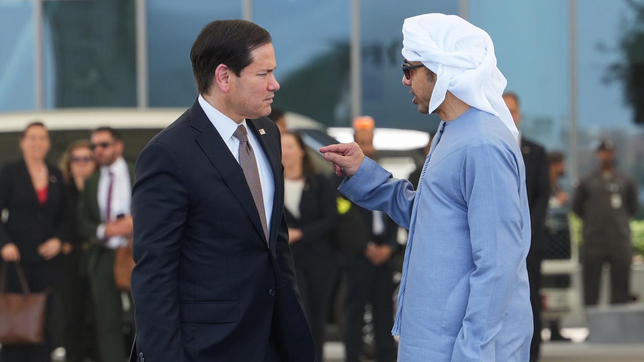 Abu Dhabi: Marco Rubio (l), US-Außenminister , unterhält sich mit Scheich Abdullah bin Zayed bin Sultan Al Nahyan, Außenminister der Vereinigten Arabischen Emirate.