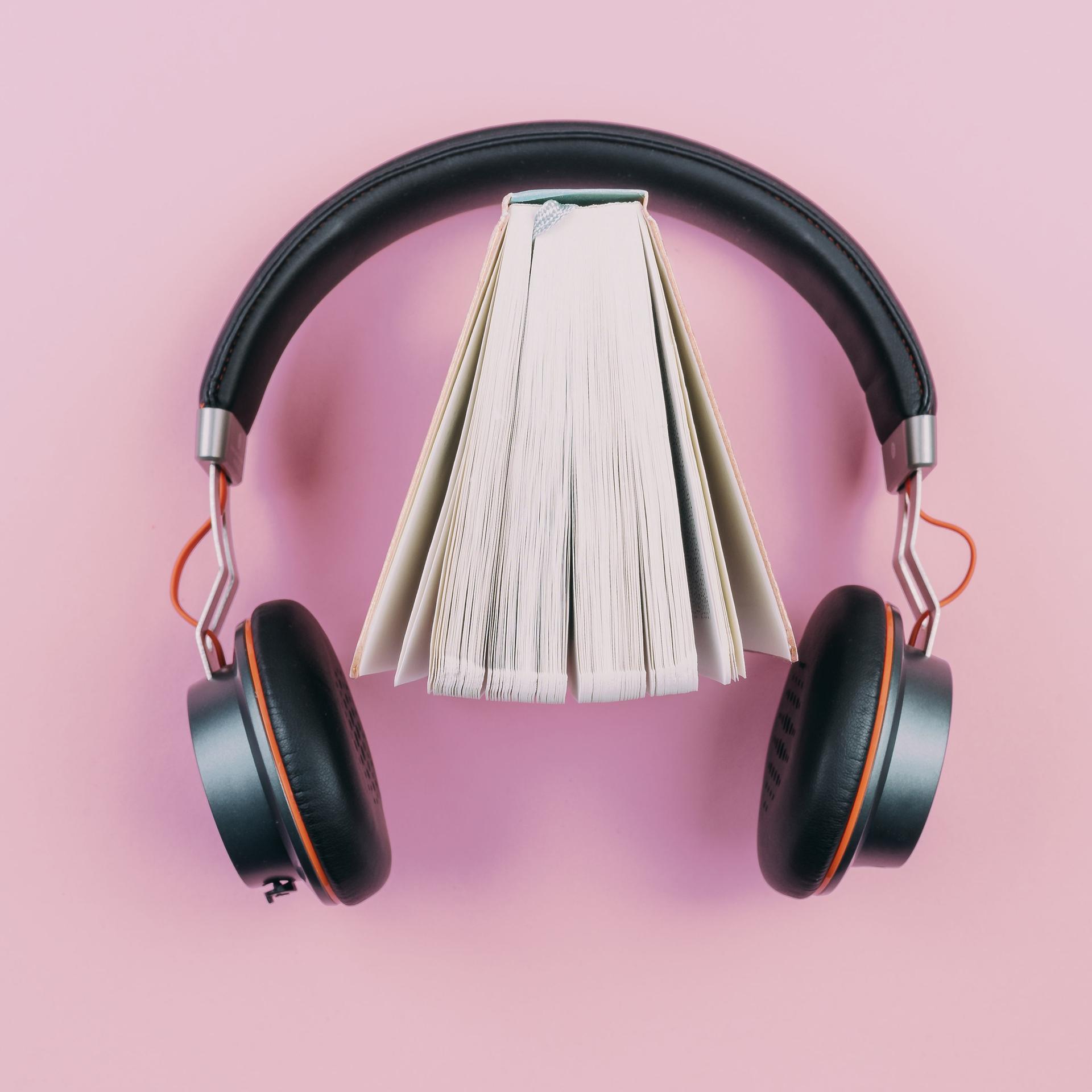 Podcasttipps mit Vinzent-Vitus Leitgeb - Bei diesen Podcasts bleibt man wirklich dran! episode artwork