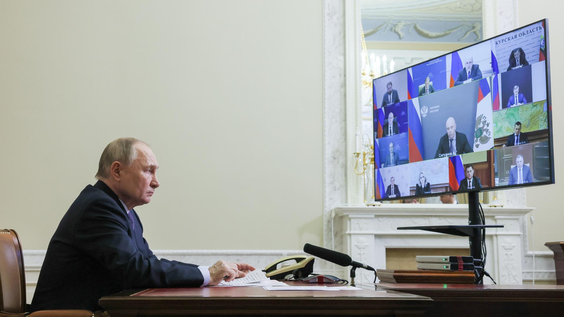 Russlands Präsident Putin bei einer Videokonferenz.