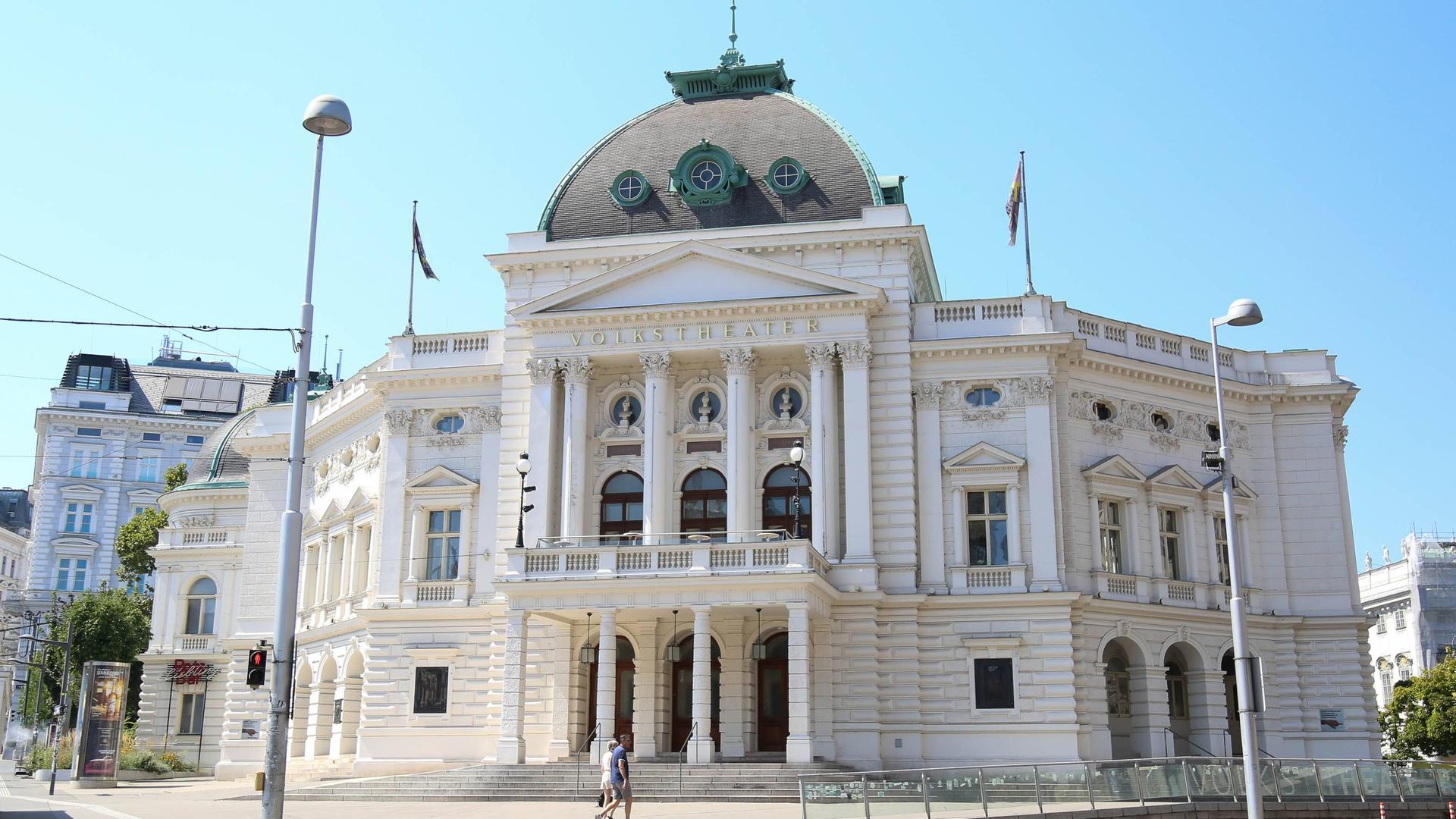 Das Volkstheater in Wien am Arthur Schnitzler Platz 1 zwischen Burg- und Neustiftgasse Das Volkstheater in Wien am Arthur Schnitzler Platz 1 zwischen Burg- und Neustiftgasse