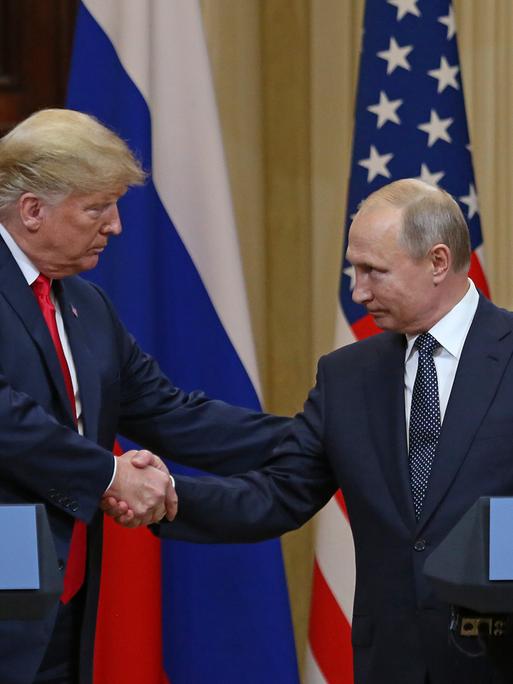 US-Präsident Donald Trump und der russische Präsident Wladimir Putin bei ihrem Treffen in Helsinki 2018