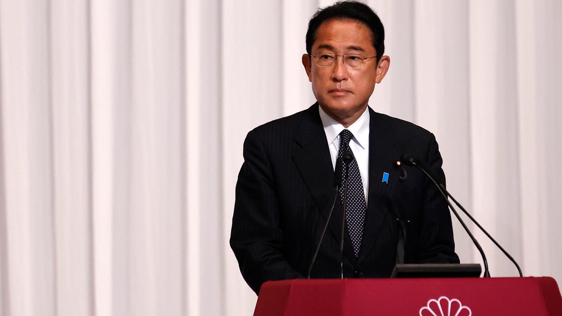 Tokio: Fumio Kishida, Premierminister von Japan, spricht während einer Pressekonferenz.
