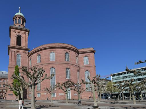 Blick auf Paulskirche und Paulsplatz in Frankfurt am Main