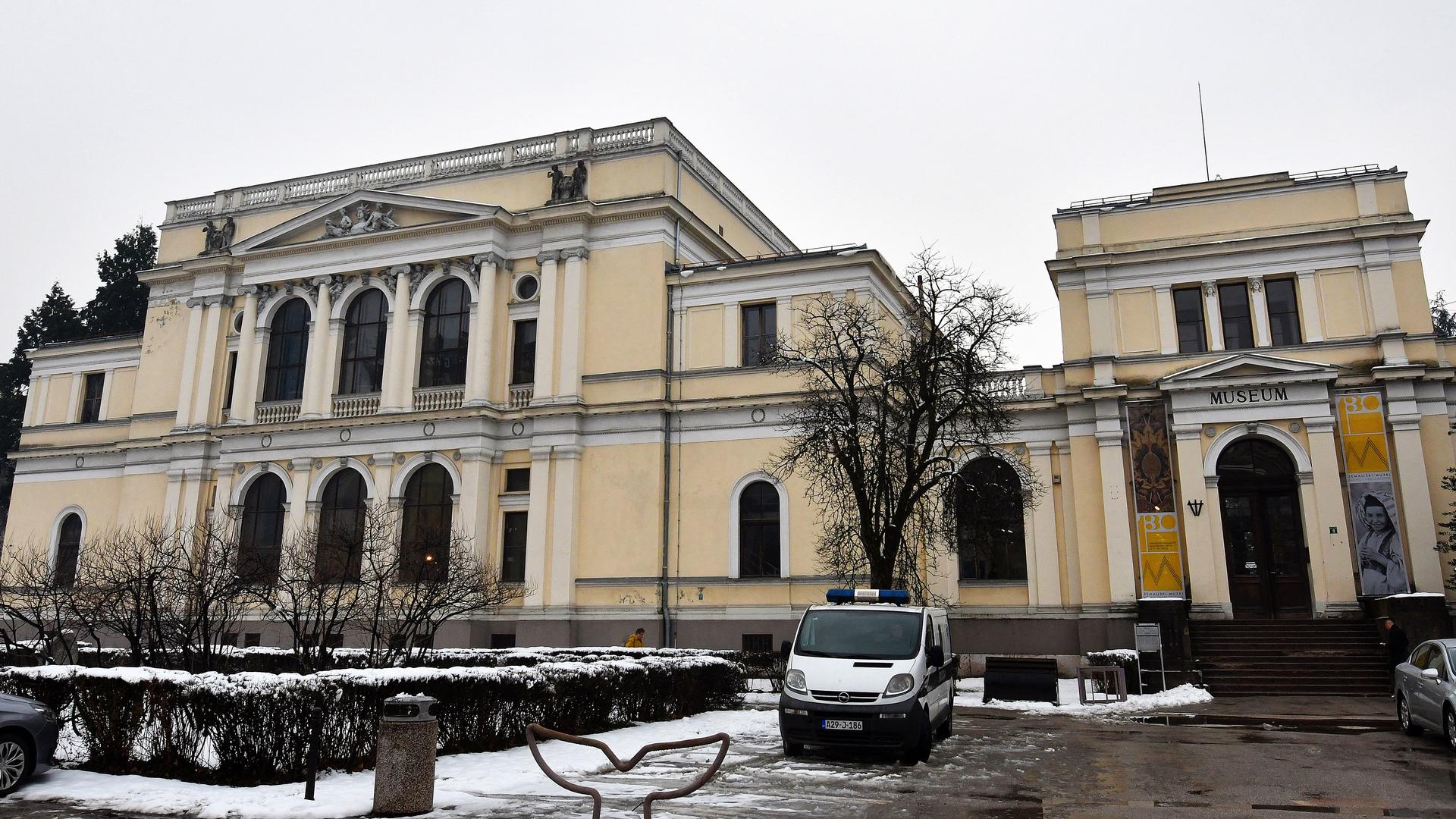 Dieses Foto wurde am 22. Februar 2018 aufgenommen und zeigt das Nationalmuseum von Bosnien und Herzegowina in Sarajevo. Dieses Foto wurde am 22. Februar 2018 aufgenommen und zeigt das Nationalmuseum von Bosnien und Herzegowina in Sarajevo.